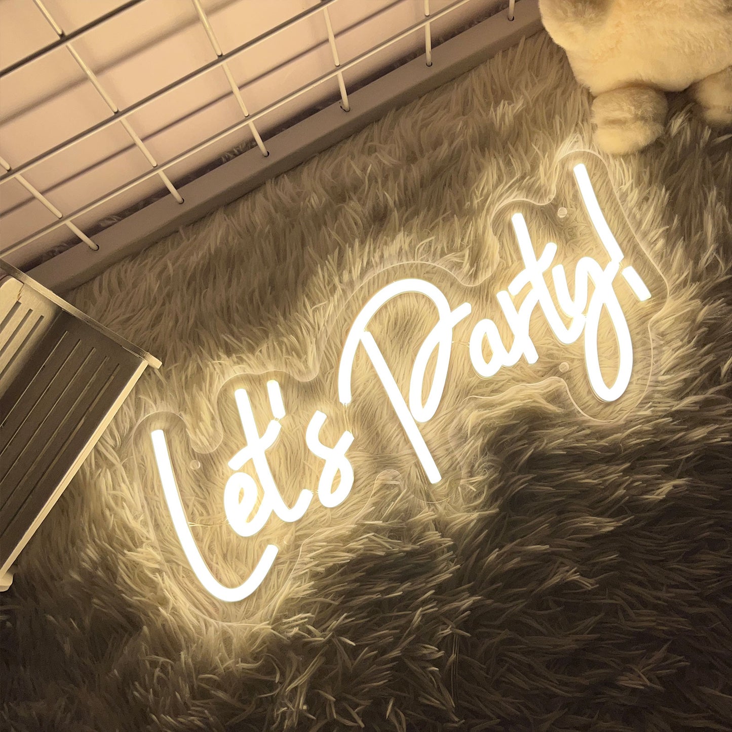 Let‘s Party Neon Sign